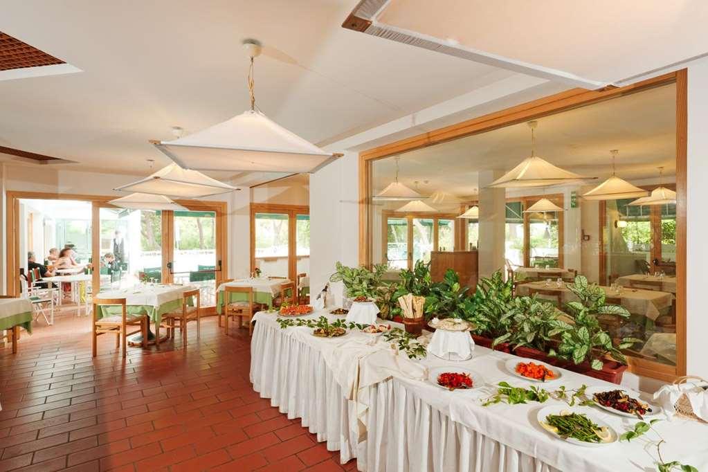 Domina Home Kyrie Isole Tremiti Nhà hàng bức ảnh